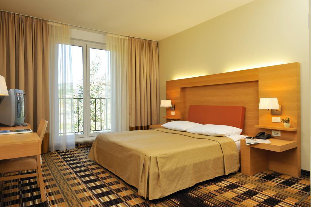 Hotel Smarjeta - Terme Krka Smarjeske Toplice Zimmer foto